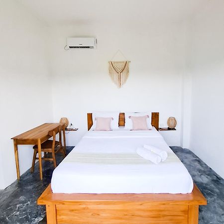 Turtle House Surf & Stay Airsatang Exteriér fotografie