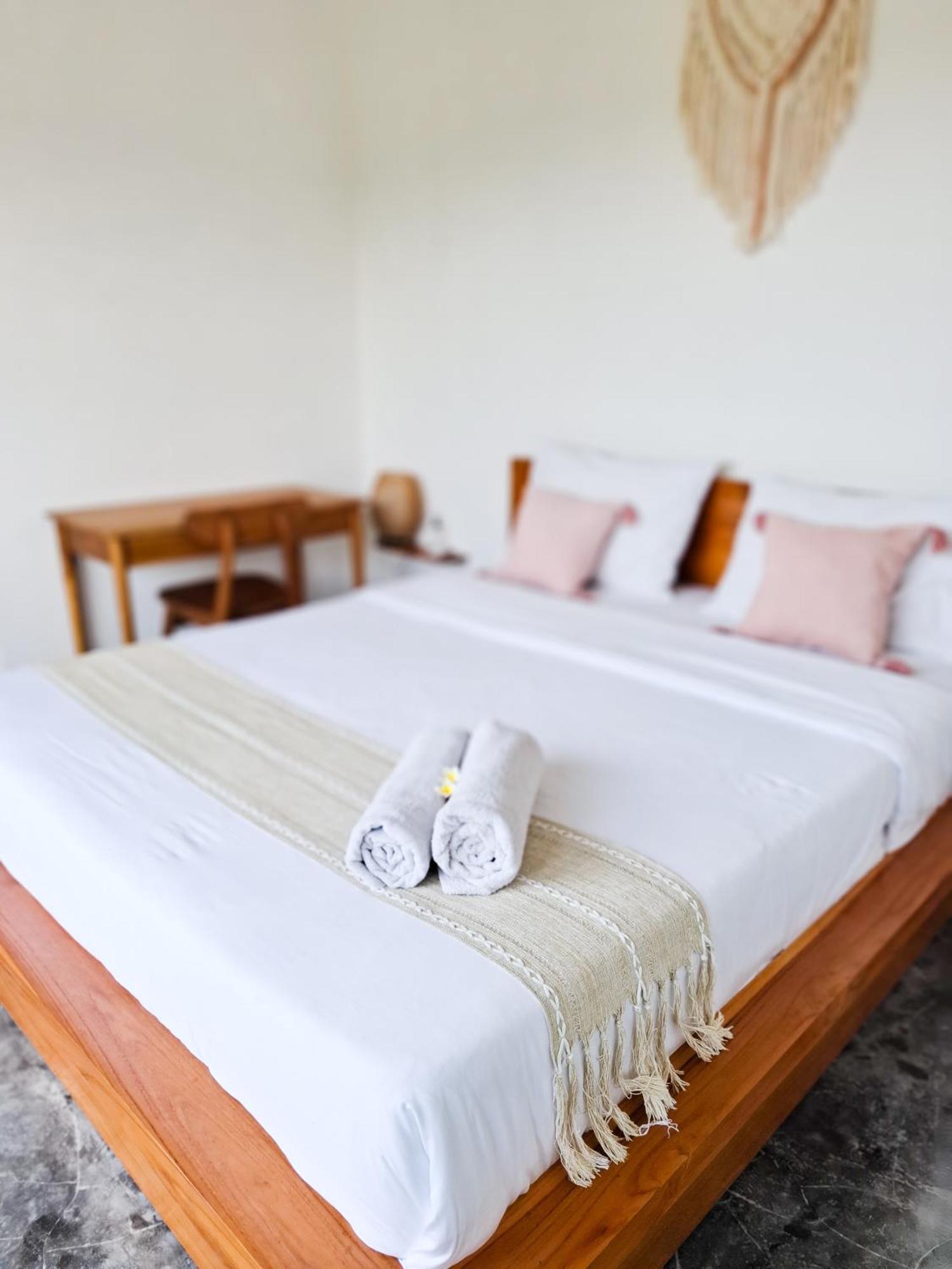 Turtle House Surf & Stay Airsatang Exteriér fotografie